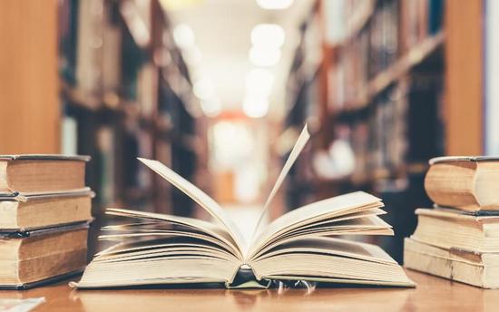 7 Must-Read Books for Data Scientists in 2022